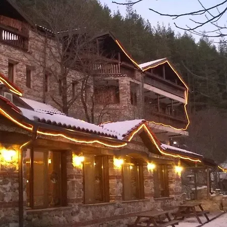 Хотел Изворът С.Арда מלון Arda (Smolyan)