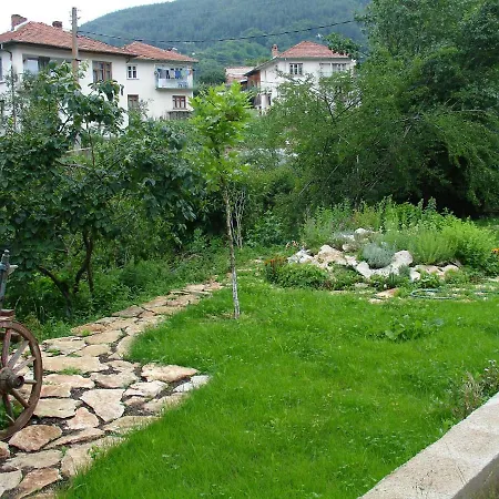 Хотел Изворът С.Арда מלון 3*